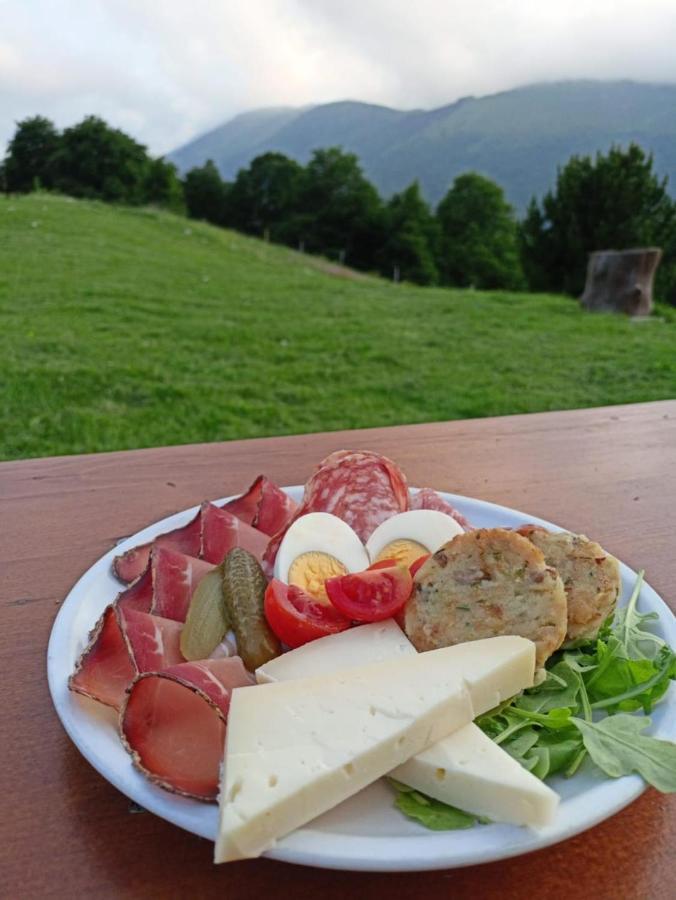 Rifugio Baita Fos-Ce Brentonico Exterior photo